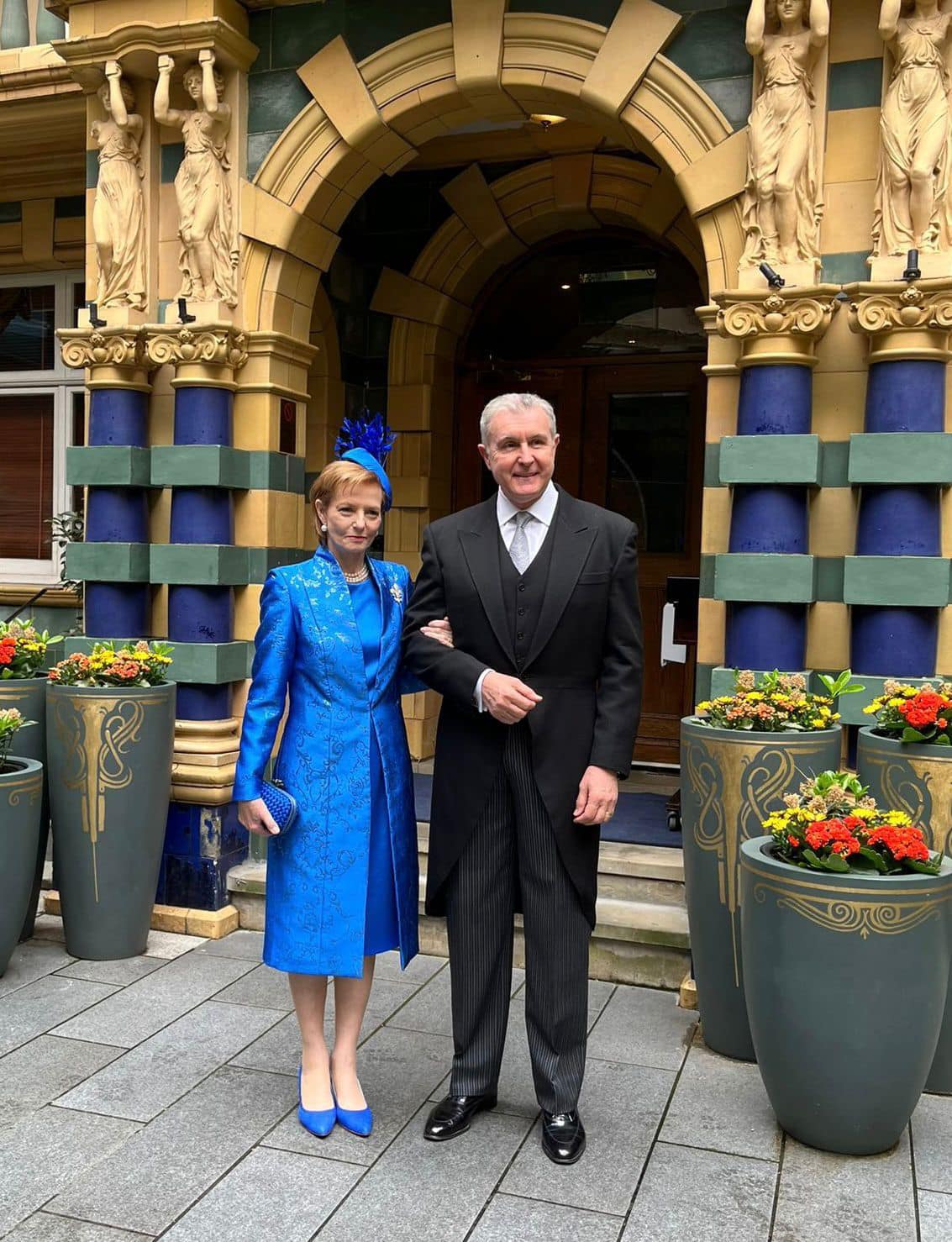 Cătălin Botezatu critică apariția lui Carmen Iohannis la încoronarea regelui Charles al III-lea. Ce greșeală a făcut prima-doamnă