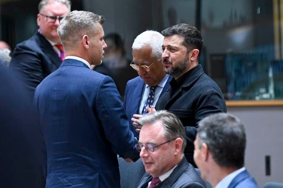 Mit árulnak el a gesztusok? Elemeztük Orbán és Magyar találkozóját Zelenszkijjel