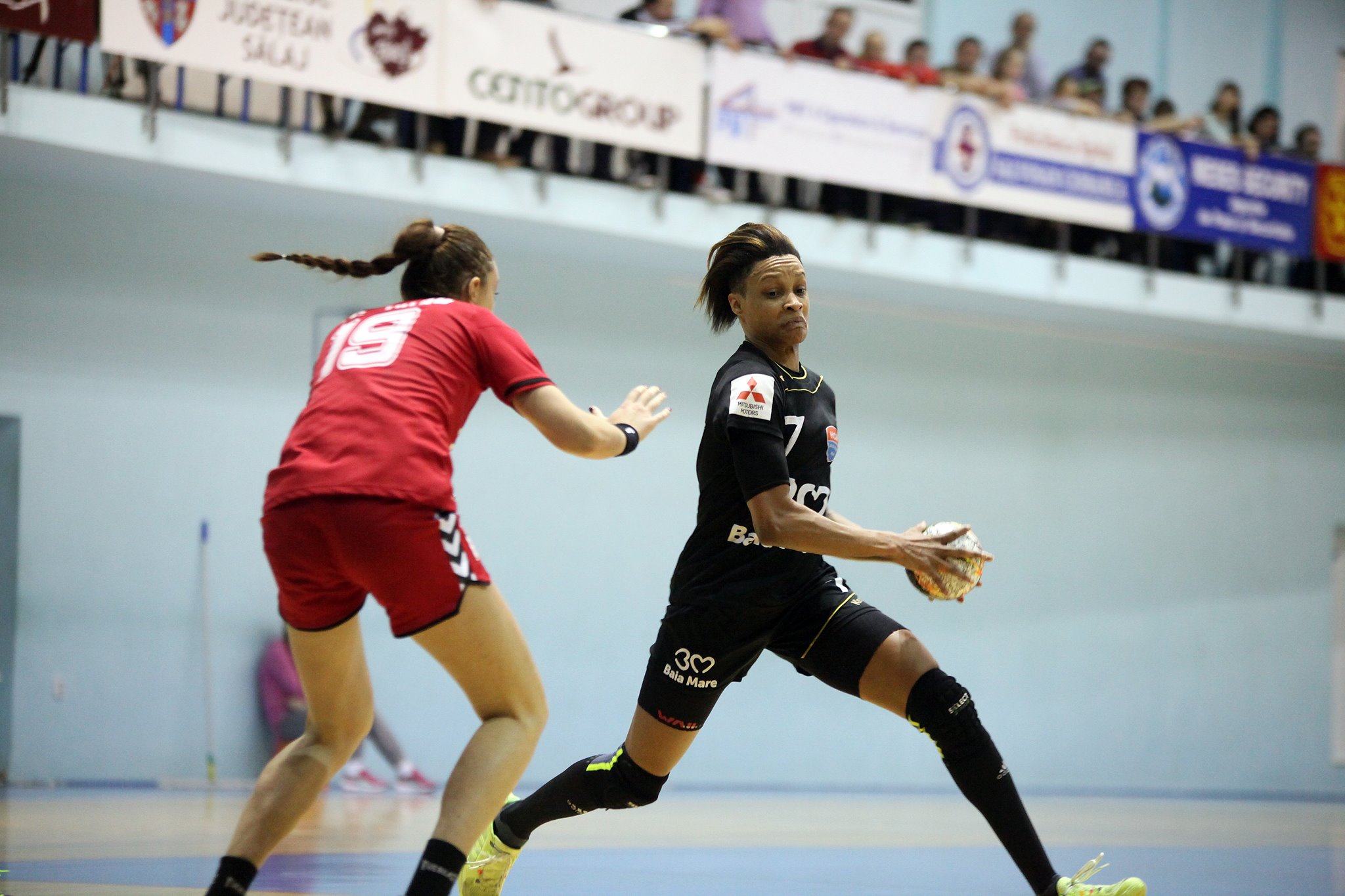 Scandal uriaș la meciul de handbal la Zalău - HCM Baia Mare: ^“Să înjuri ca în codru şi să fii rasist, asta înseamnă sa fii suporter al echipei din Zalău!”