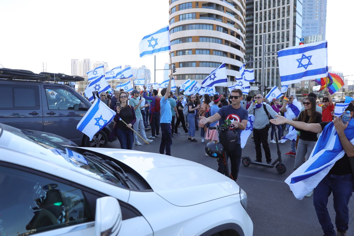Proteste de amploare în Israel față de reforma judiciară. Manifestanții au blocat accesul la aeroportul din Tel Aviv