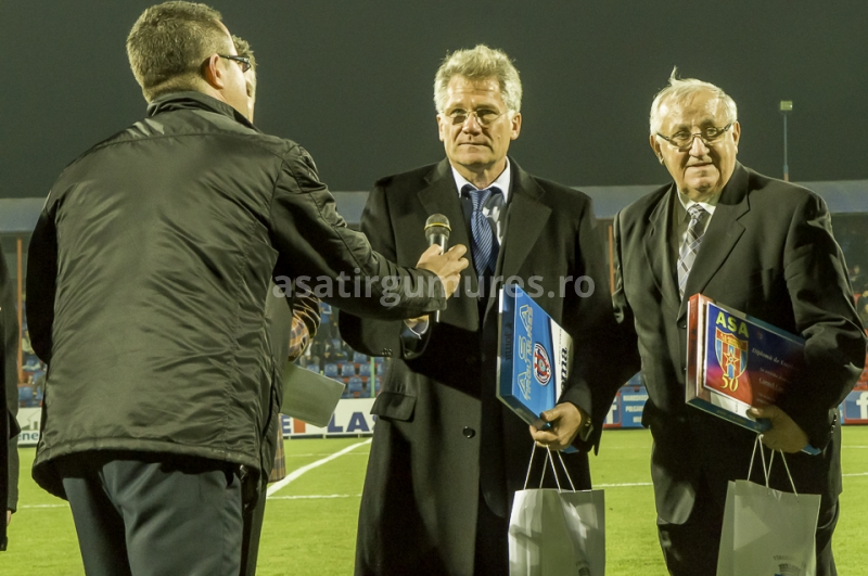 Super-eveniment la Palatul Culturii din Tg Mureș! Loți Bölöni, fost fotbalist la ASA, în lacrimi