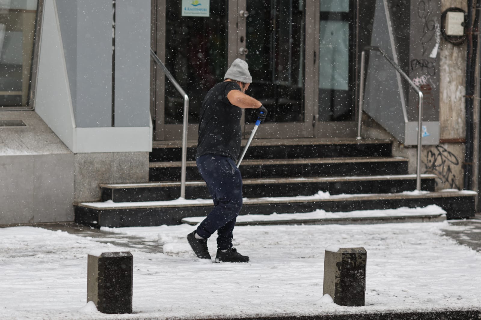 Cum arată Bucureștiul după prima ninsoare din această iarnă
