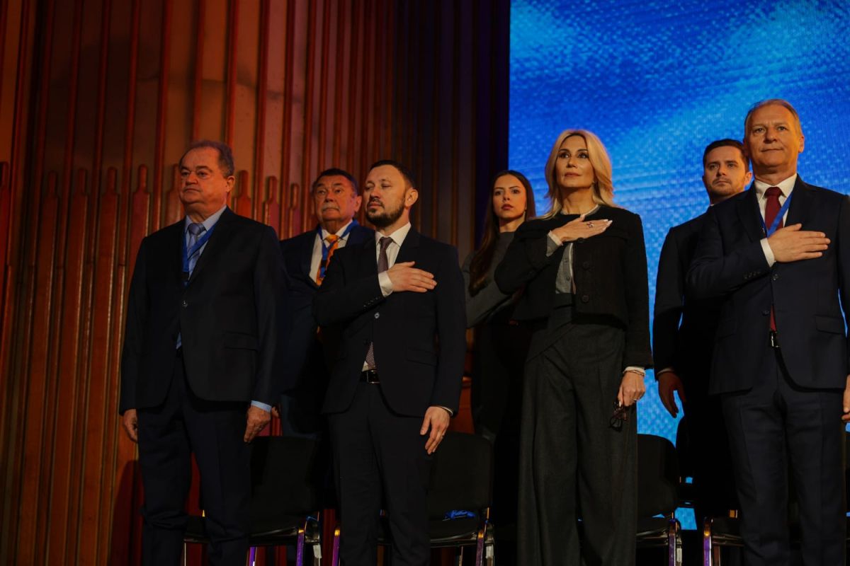 Crin Antonescu e oficial și candidatul PNL la alegerile prezidențiale din 2025