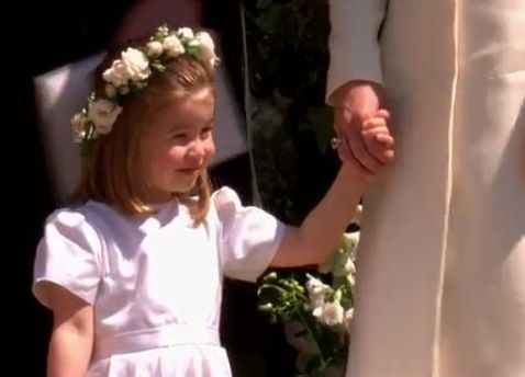 FOTO | Prinţul George şi Prinţesa Charlotte, adorabili la nunta regală
