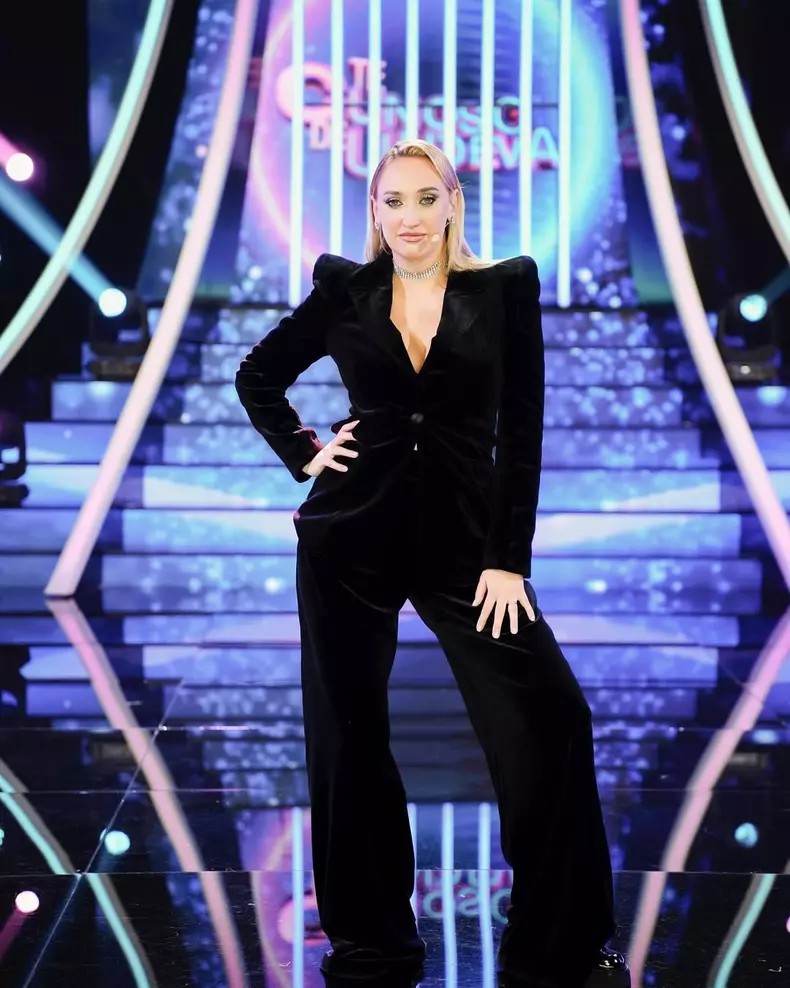 Ilona Brezoianu și soțul ei, prima vacanță împreună cu bebelușul lor. Imagine emoționantă cu actrița și micuțul Matei