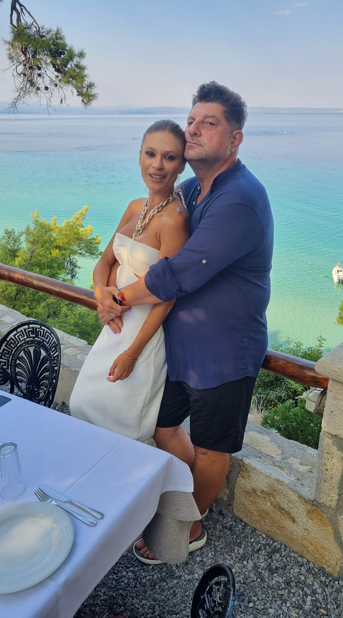 Tavi Colen a întors un avion la sol la scurt timp după decolare. Ce s-a întâmplat în aeronavă: „I-am luxat mâna unei stewardese”