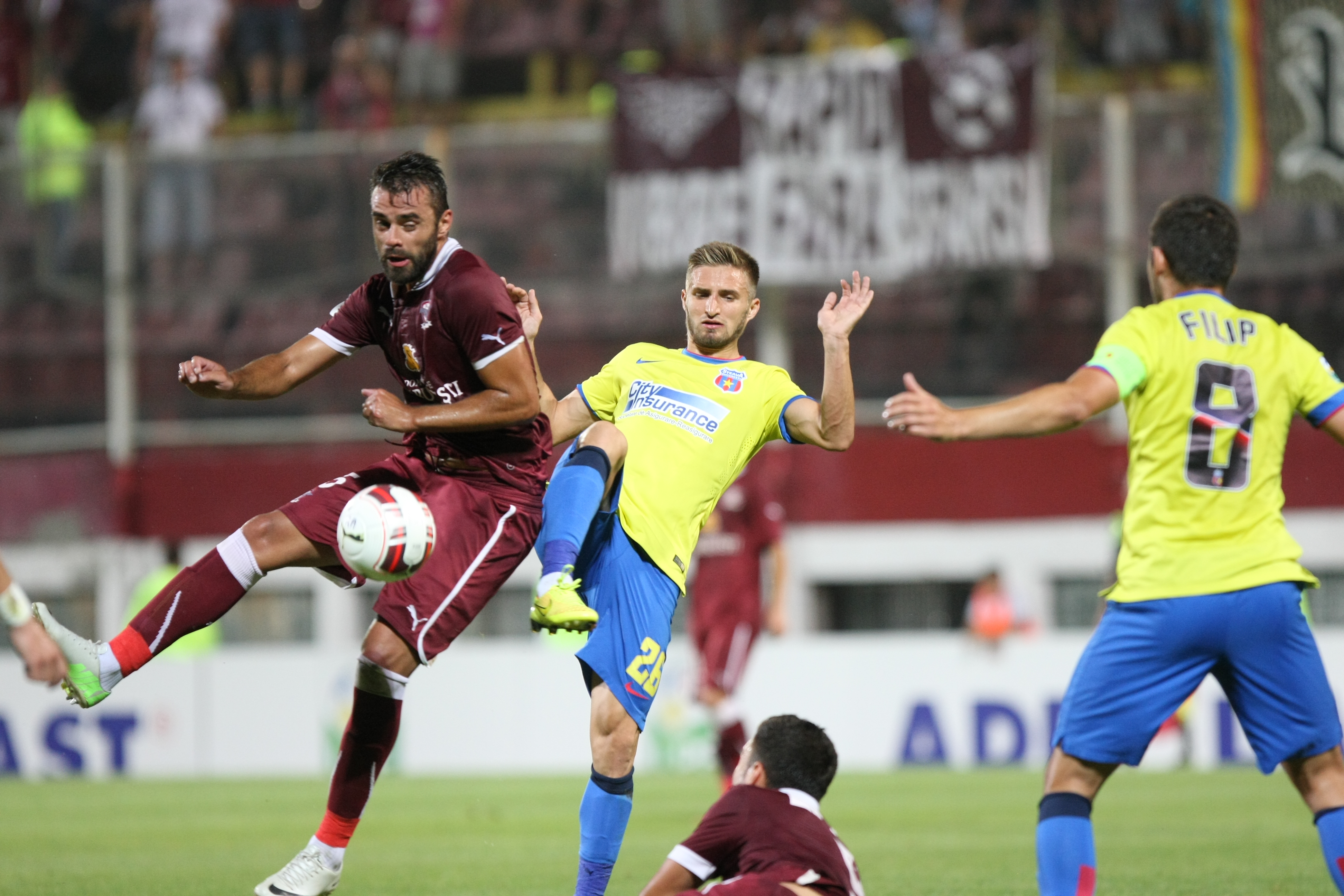 FOTO&VIDEO / Rapid - Steaua 1-2. "Renegatul" Keşeru îşi merită salariul