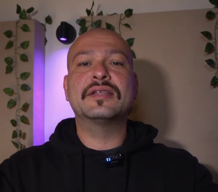 Schimbare de look pentru cântărețul Bitză. Cum arată acum fostul concurent de la Survivor România, show trecut la Antena 1 de la PRO TV