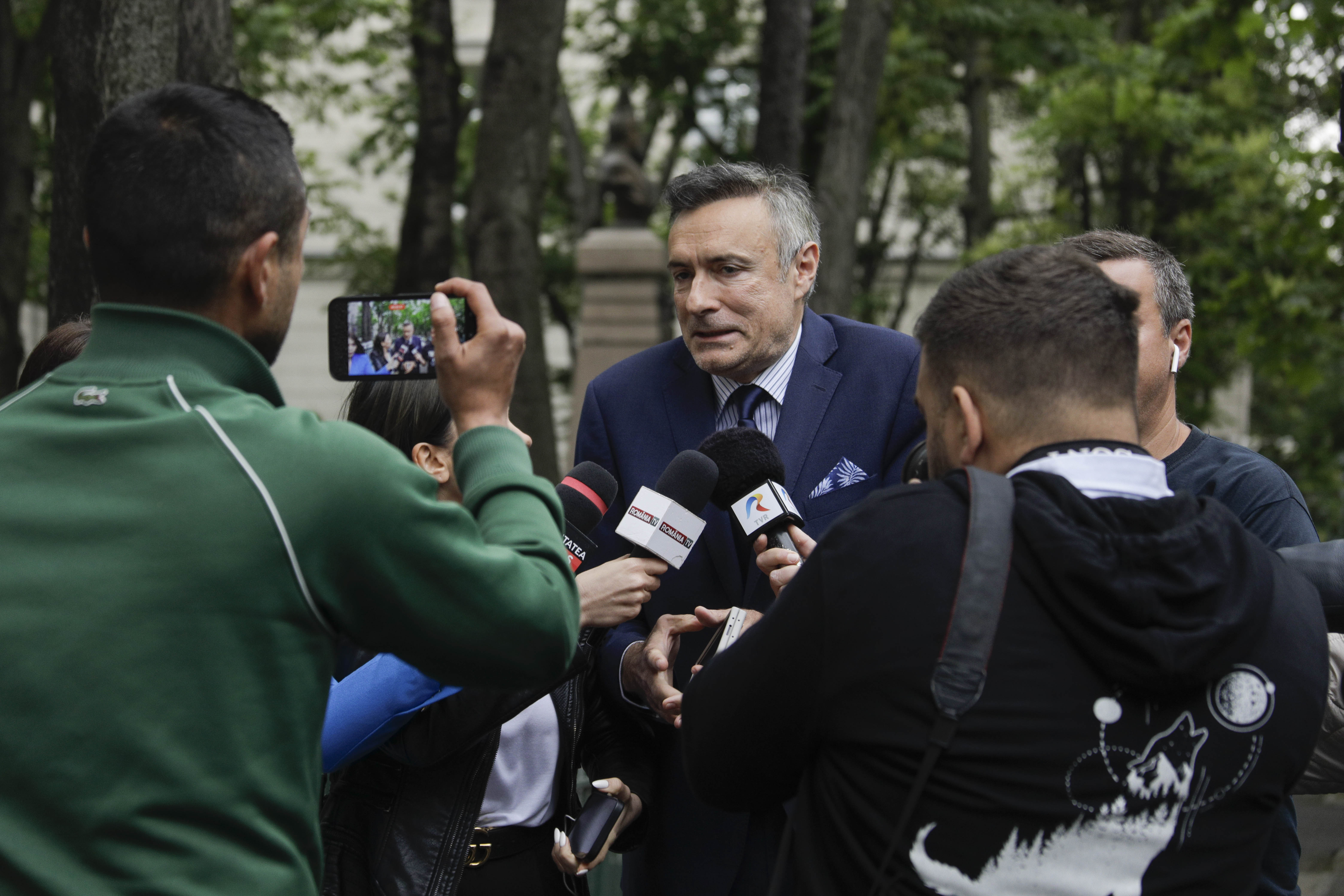 Fostul șef SRI Florian Coldea, generalul SRI Dumitru Dumbravă şi avocatul Doru Trăilă, plasaţi sub control judiciar