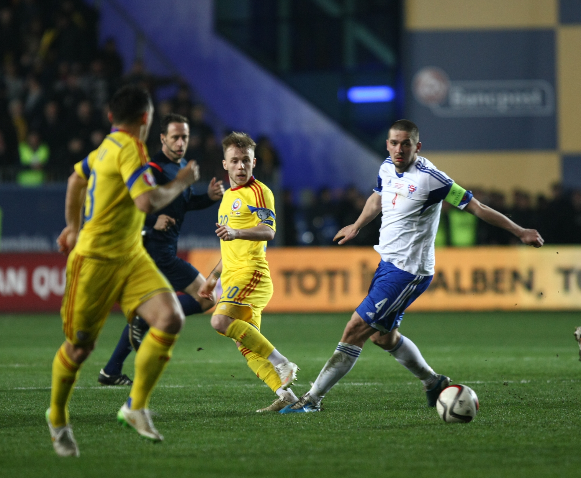 România - Feroe 1-0. S-a scandat: "Ruşine să vă fie!" / GALERIE FOTO