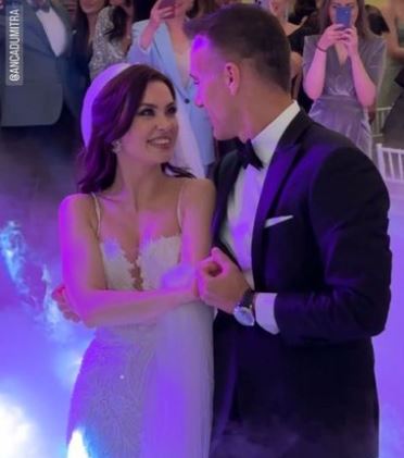 Imagini cu Anca Dumitra însărcinată în 5 luni. Actrița din „Las Fierbinți”, detalii despre sarcină: „Trimestrul unu a fost un pic dificil”