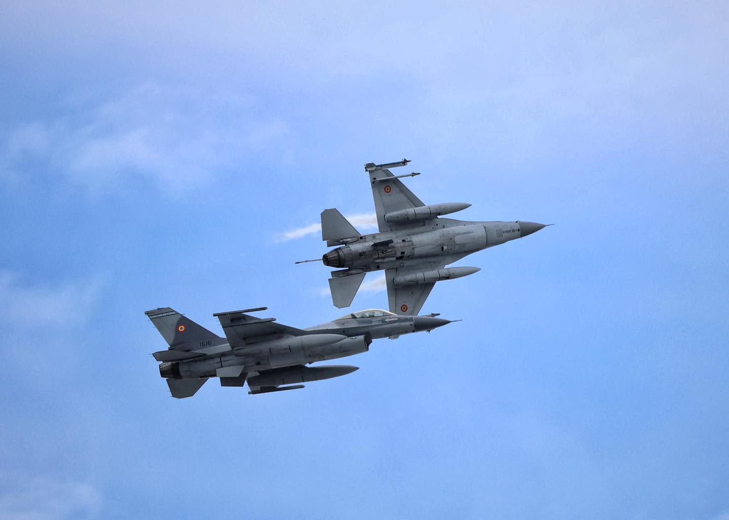 Primele trei avioane F-16 cumpărate din Norvegia au ajuns în România