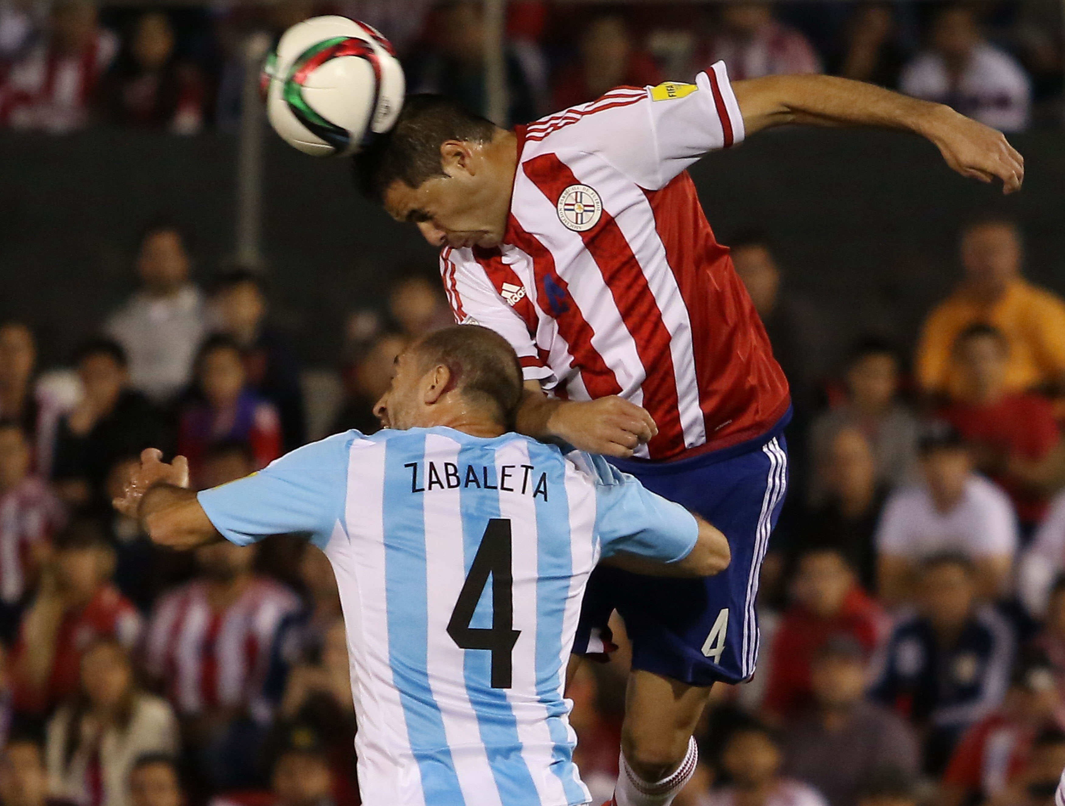 Șamanii din Peru l-au înțepat degeaba pe Alexis Sanchez. Argentina, în colaps fără Messi. Succese Brazilia și Uruguay / PRELIMINARIILE CM 2018