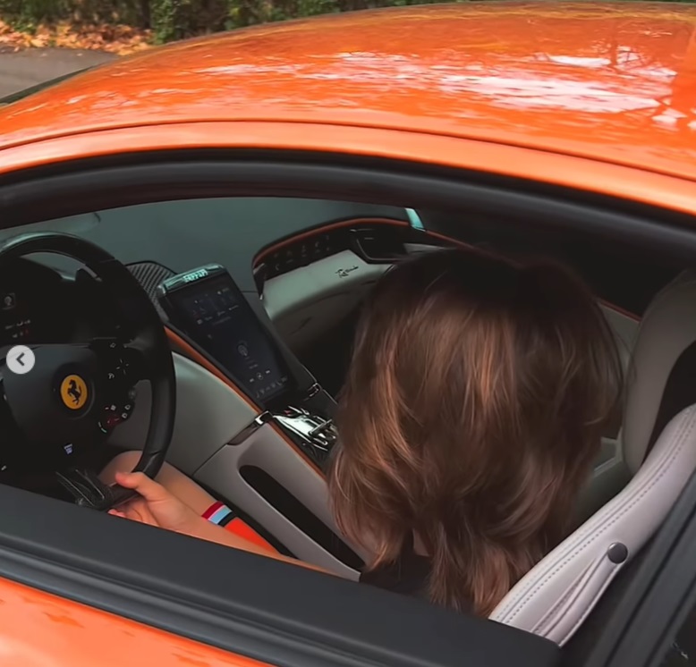 Sebastian Dobrincu a împlinit 26 de ani și și-a cumpărat un Ferrari: „Tânăr, dar mă simt bătrân. Am trecut de jumătatea vieții”. Cum arată mașina