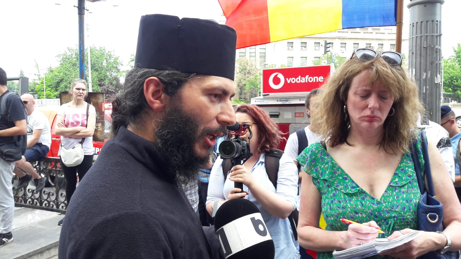 GALERIE FOTO/ Marșul Normalității în București. Noua Dreaptă a ieșit în stradă „pentru familia naturală”