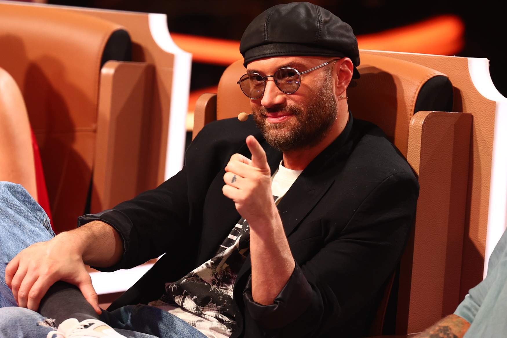 Micutzu, Anca Dinicu și Maurice Munteanu, cu mâinile la ochi în timpul unui număr de la „The Ticket”. Ce se întâmplă pe scenă
