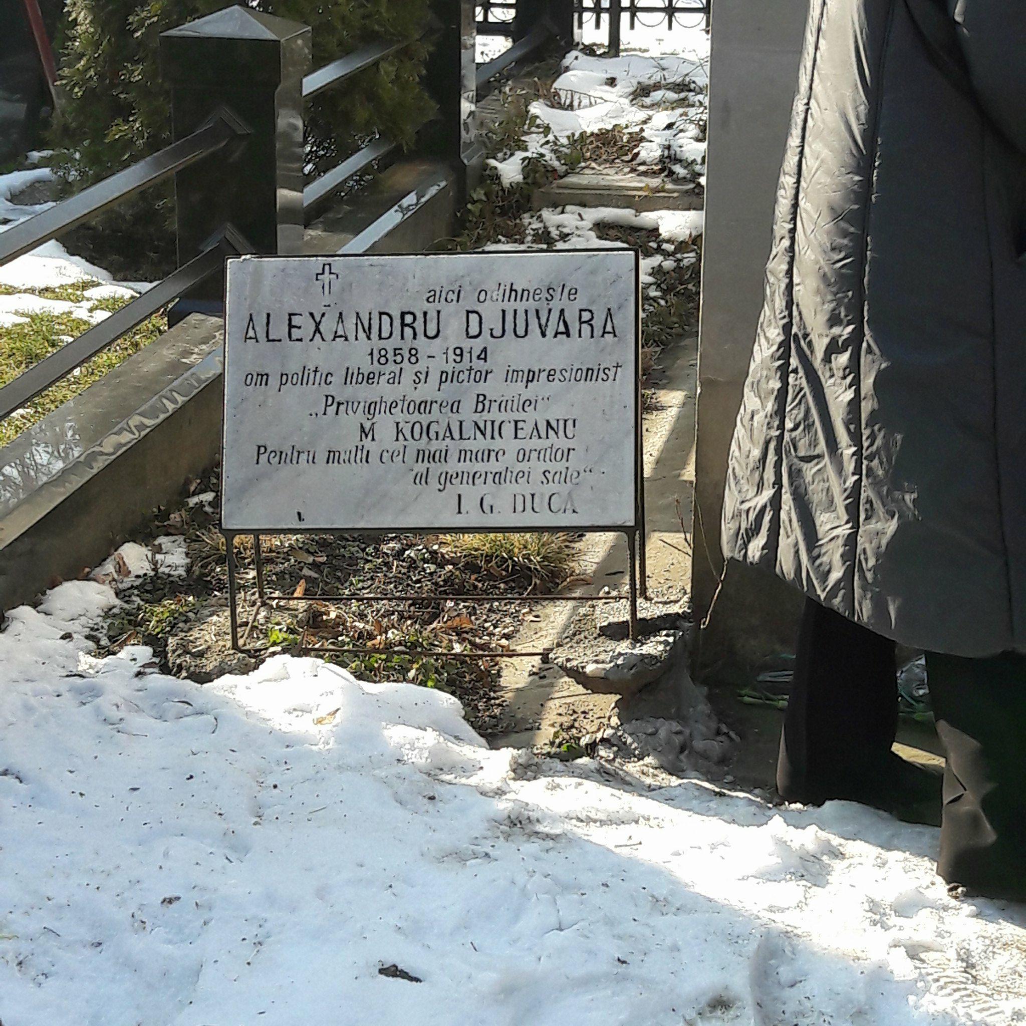 Neagu Djuvara, condus pe ultimul drum. Reputatul istoric a fost înmormântat cu onoruri militare / FOTO
