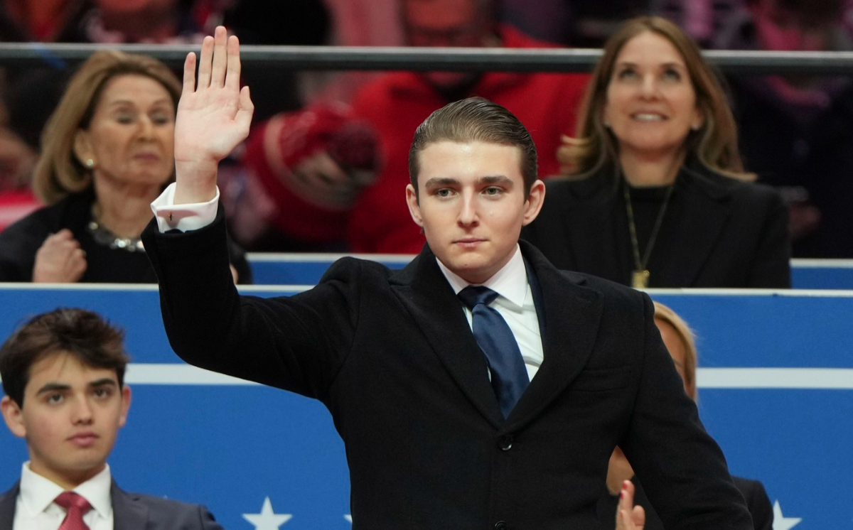 Motivul pentru care fiul lui Donald Trump a închis un etaj întreg din hotelul familiei. Gestul lui Barron are legătură cu o femeie