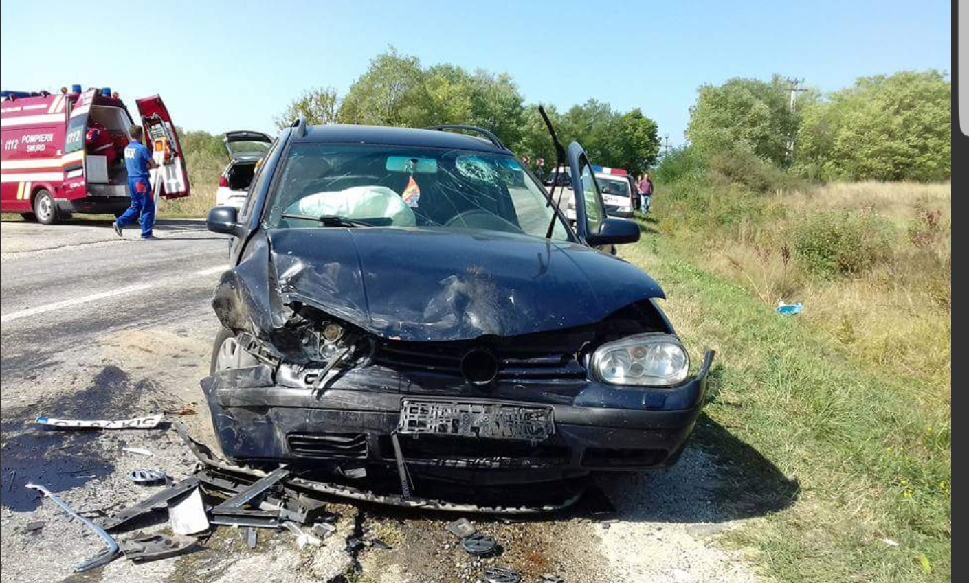 Doi polițiști, răniți într-un accident în Gorj. Printre victime este și șeful Poliției Târgu Jiu