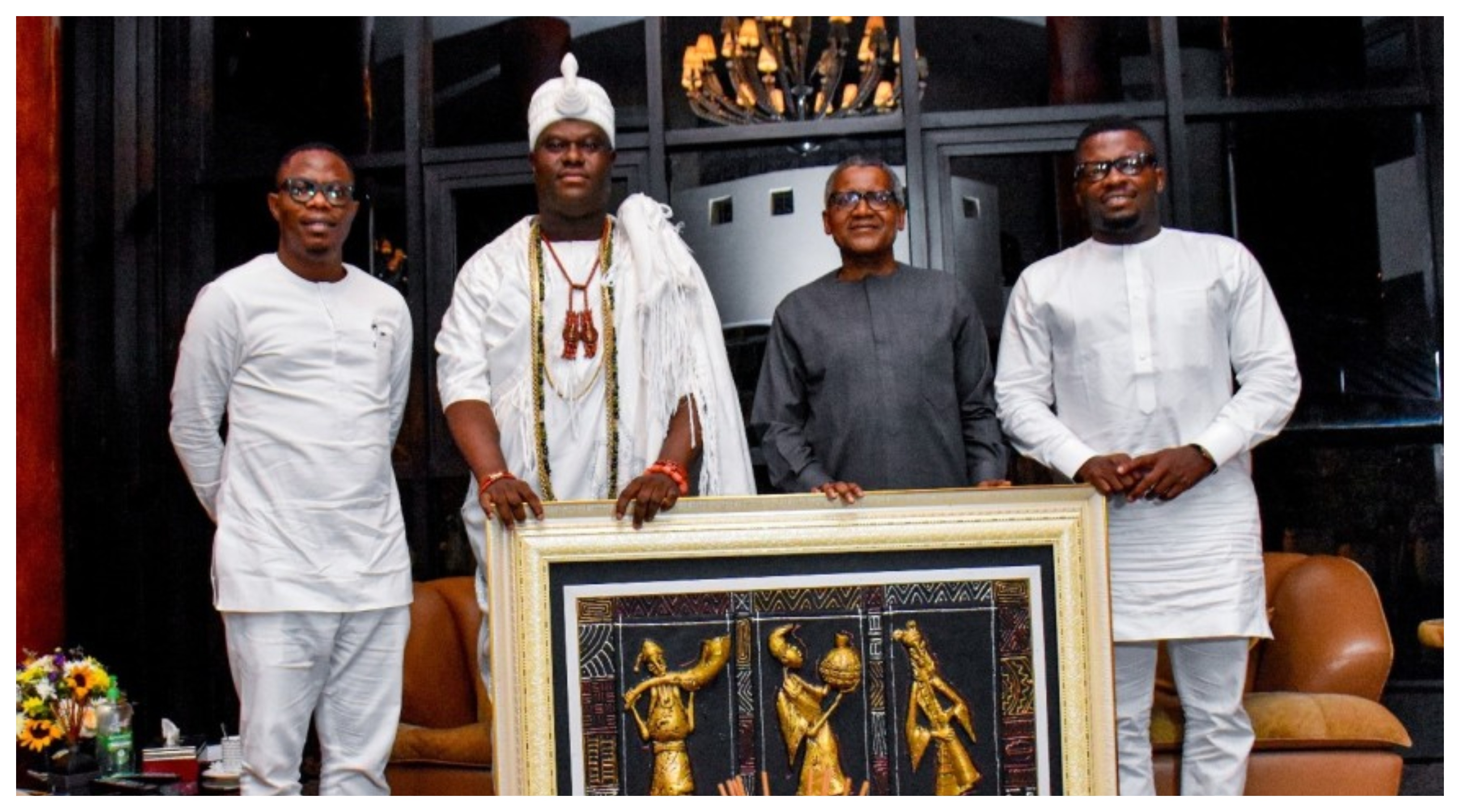 Aliko Dangote with Oba Adeyeye Enitan Ogunwusi, Ojaja II, the Ooni of Ife, whom the billionaire credits with helping clear a major obstacle during construction of the Dangote Refinery.