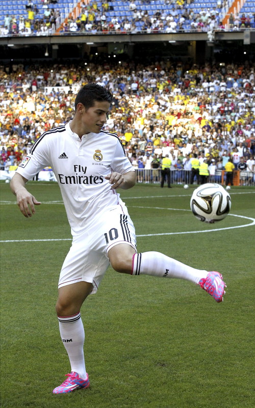 FOTO&VIDEO / James Rodriguez a fost prezentat de Real Madrid