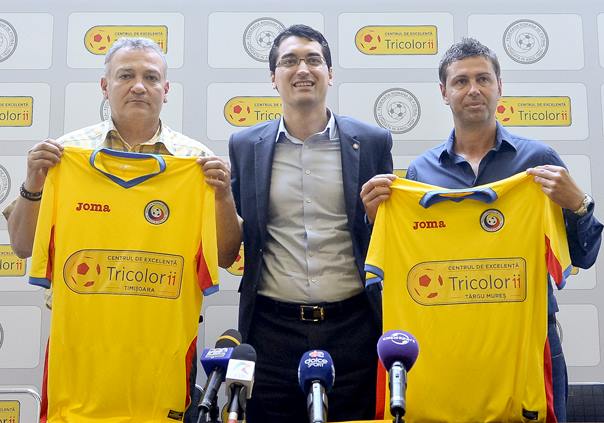 Federația Română de Fotbal lucrează în Centre de Excelență / GALERIE FOTO