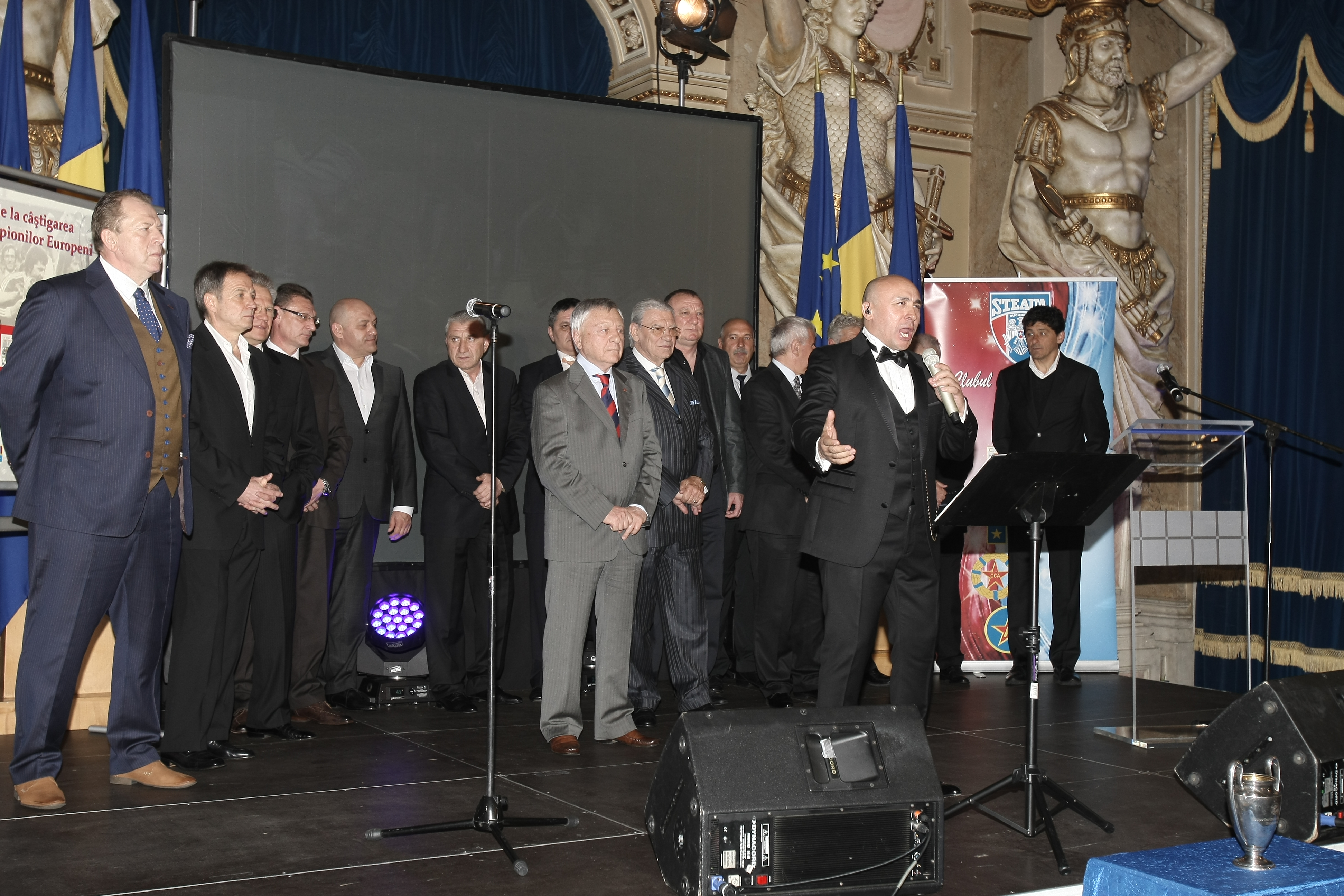Eroii de la Sevilla au fost premiați de CSA Steaua, cu ocazia împlinirii a 30 de ani de la câștigarea CCE / FOTO și VIDEO