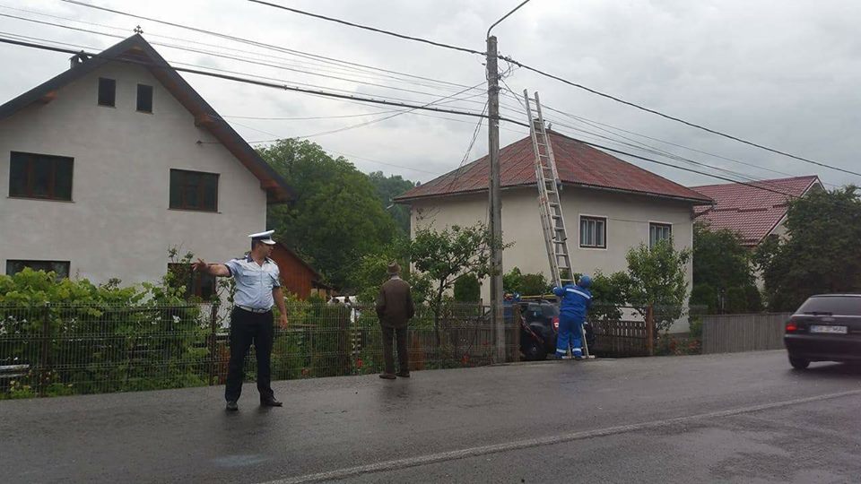 Doi tineri, morți într-un accident în Bistrița, lângă o casă de rugăciune. Niciunul nu avea permis