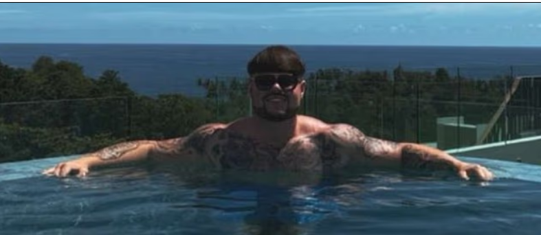 Fenomenul Jack Kay, petrecărețul care face senzație în Ibiza: „Spuneți-mi că aia e o pălărie!” | VIDEO