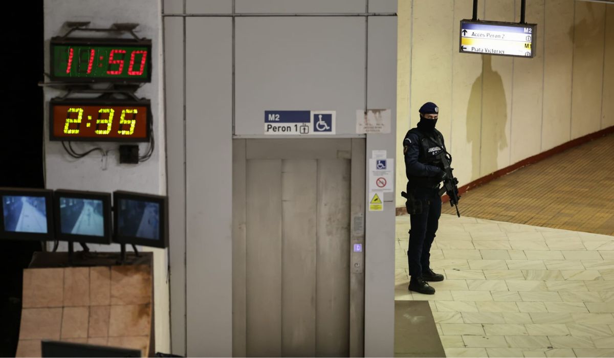 Jandarmi înarmați până în dinți, la metrou în București, a doua zi consecutiv. Explicațiile Jandarmeriei Române