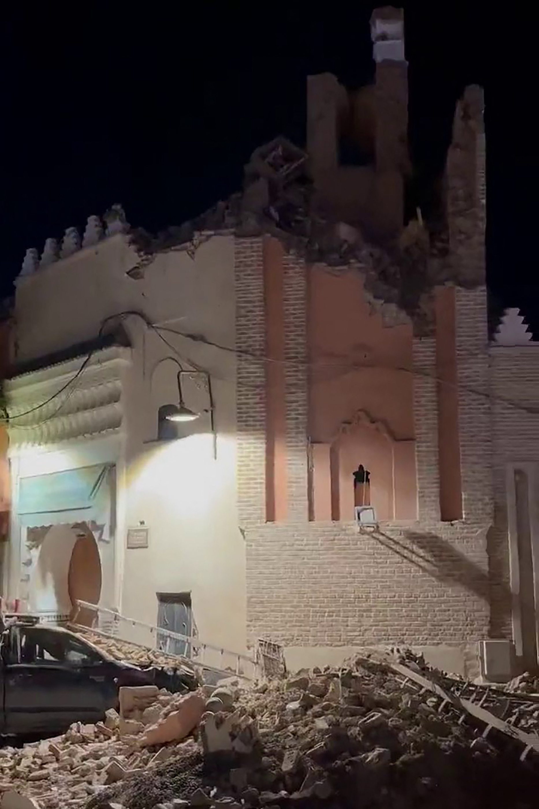 Cutremur devastator în Maroc: cel puțin 1.037 de decese și peste 1.200 de răniți, într-un bilanț provizoriu | VIDEO