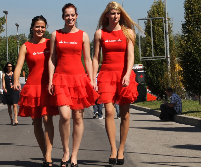 VIDEO&FOTO HOT / Cum se aleg fetele care fac furori în Formula 1