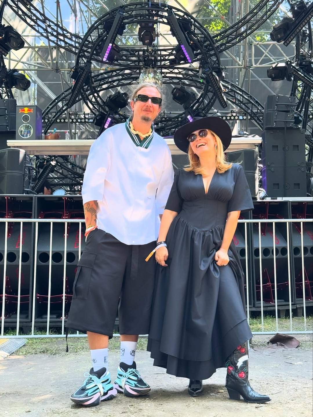 Cum a apărut Andreea Esca la UNTOLD 2025. Prezentatoarea TV a urcat pe scenă