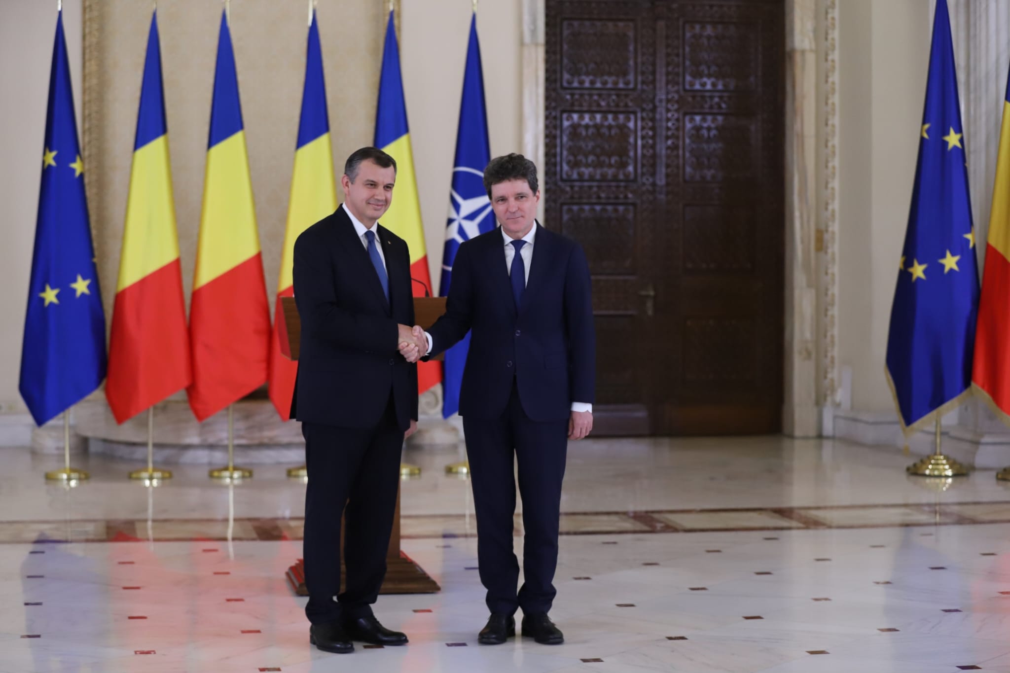 Imagini cu Diana Postică, soția lui Eugen Tomac. Cu ce se ocupă partenera premierului desemnat