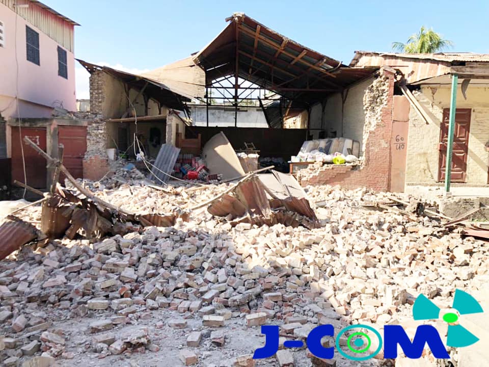Bilanțul seismului din Haiti a urcat la aproape 1.300 de morți. Sute de oameni, încă dispăruți
