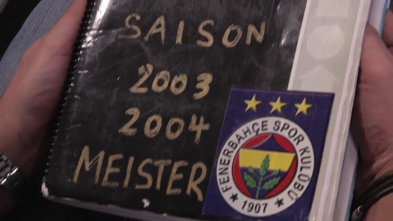 România - Muntenegru (duminică, ora 21:45). Am scotocit prin carnețelele secrete ale lui Christoph Daum
