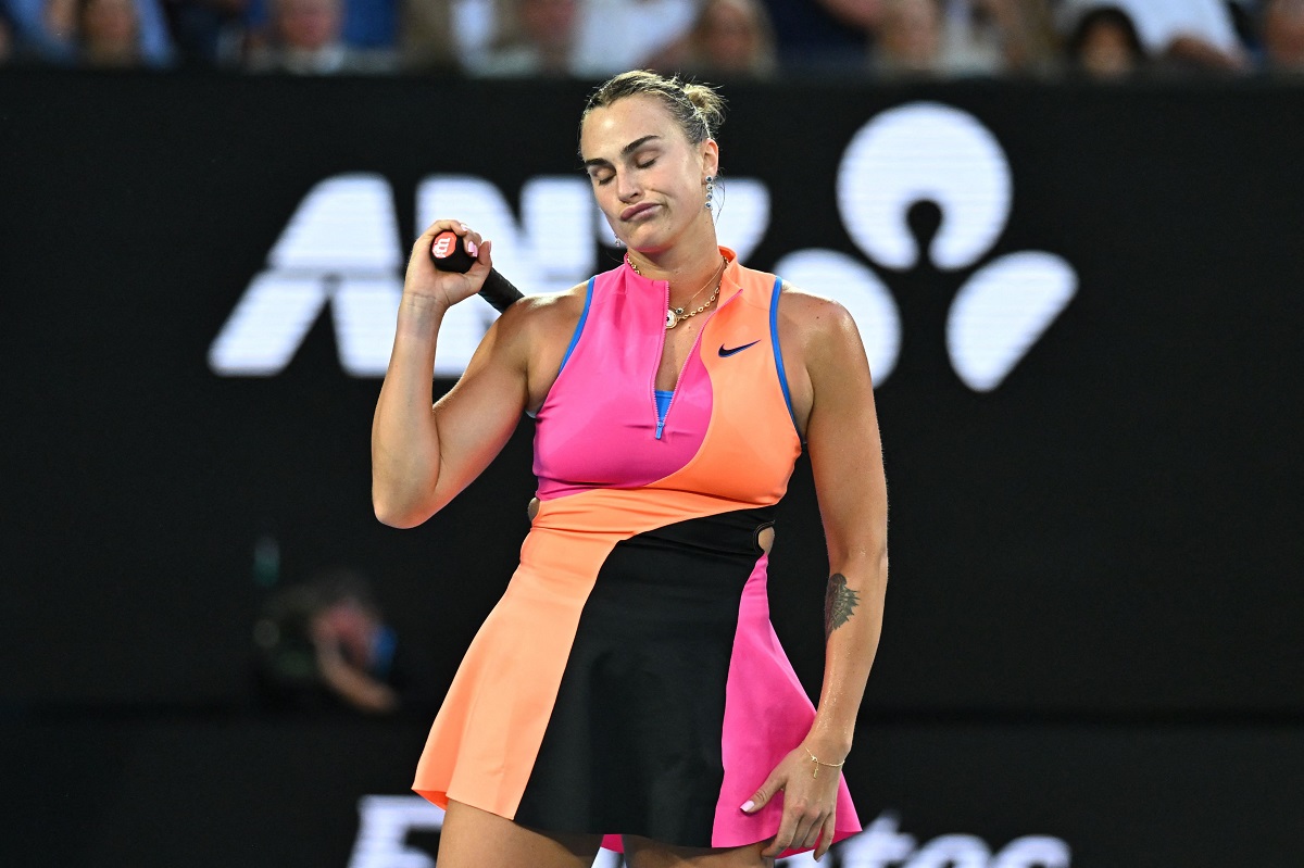 Aryna Sabalenka și bijuteriile unicat purtate la Australian Open 2026. Colierul are un safir de peste patru carate