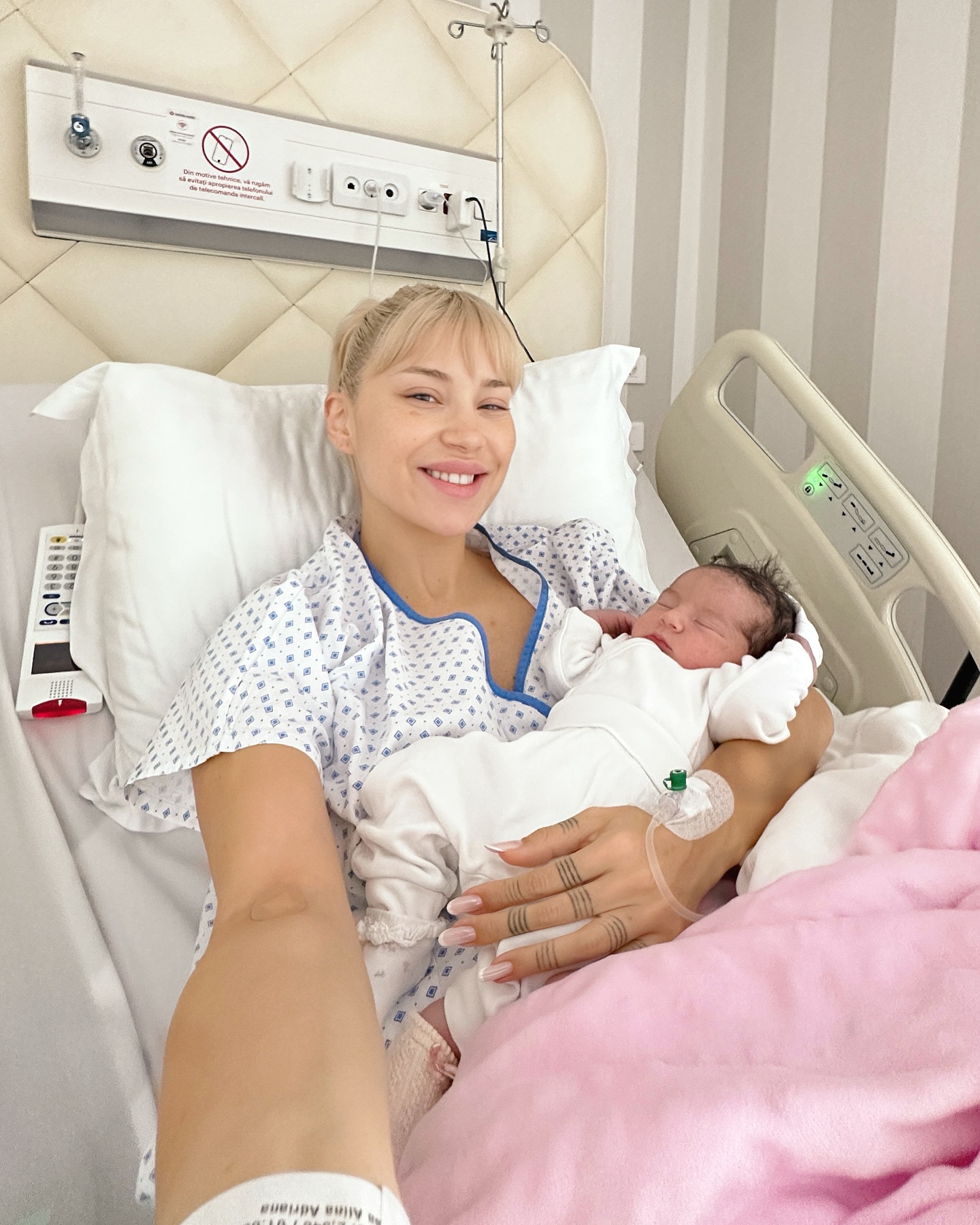 Alina Ceușan și fetița ei au ajuns acasă, iar Raul Tișa le-a făcut o primire spectaculoasă. Cum a amenajat soțul vedetei locuința de la Cluj