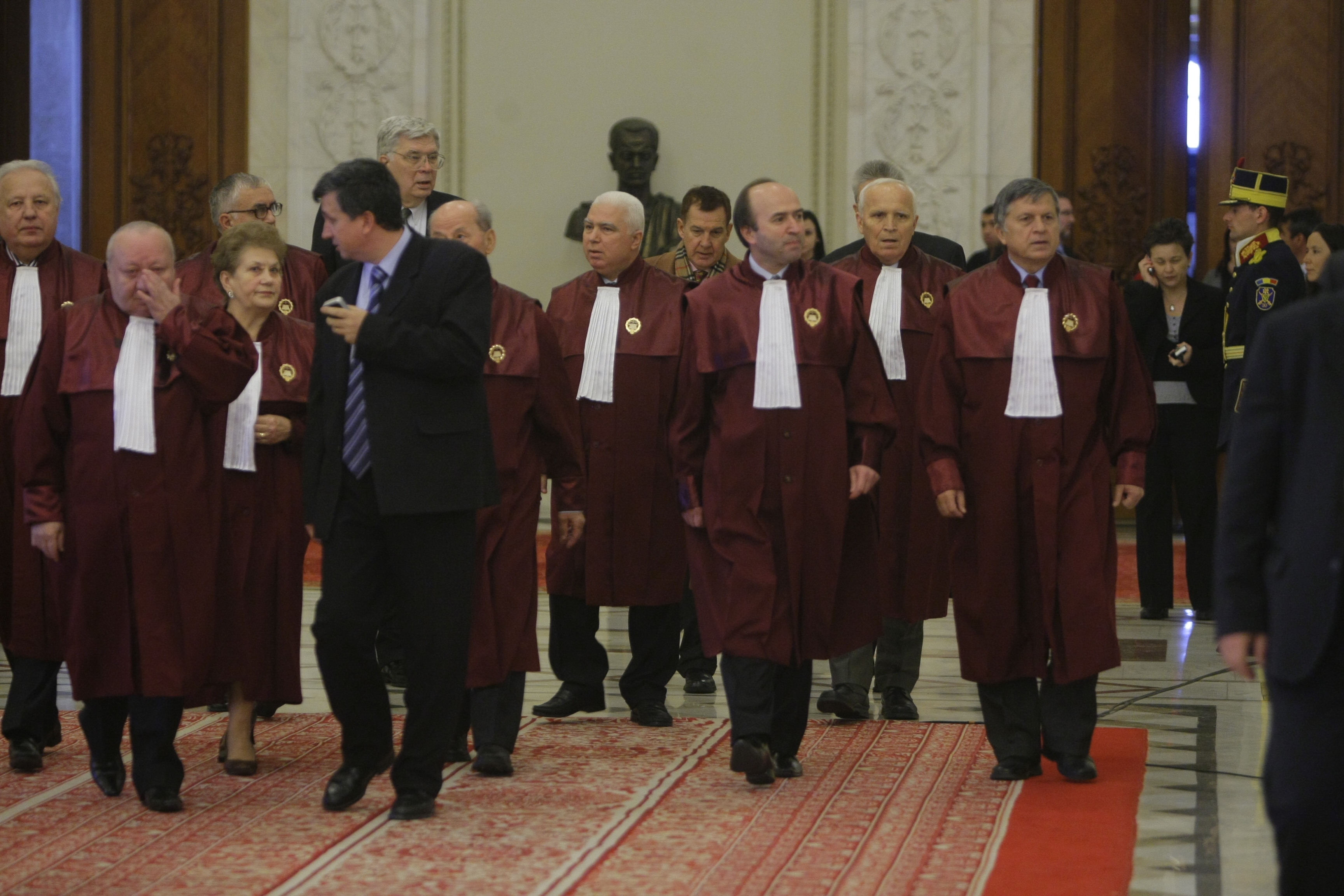 Atunci și acum: Tudorel Toader, procurorul din Panciu care va rămâne în istorie pentru că a cerut revocarea șefei DNA, Laura Codruța Kovesi