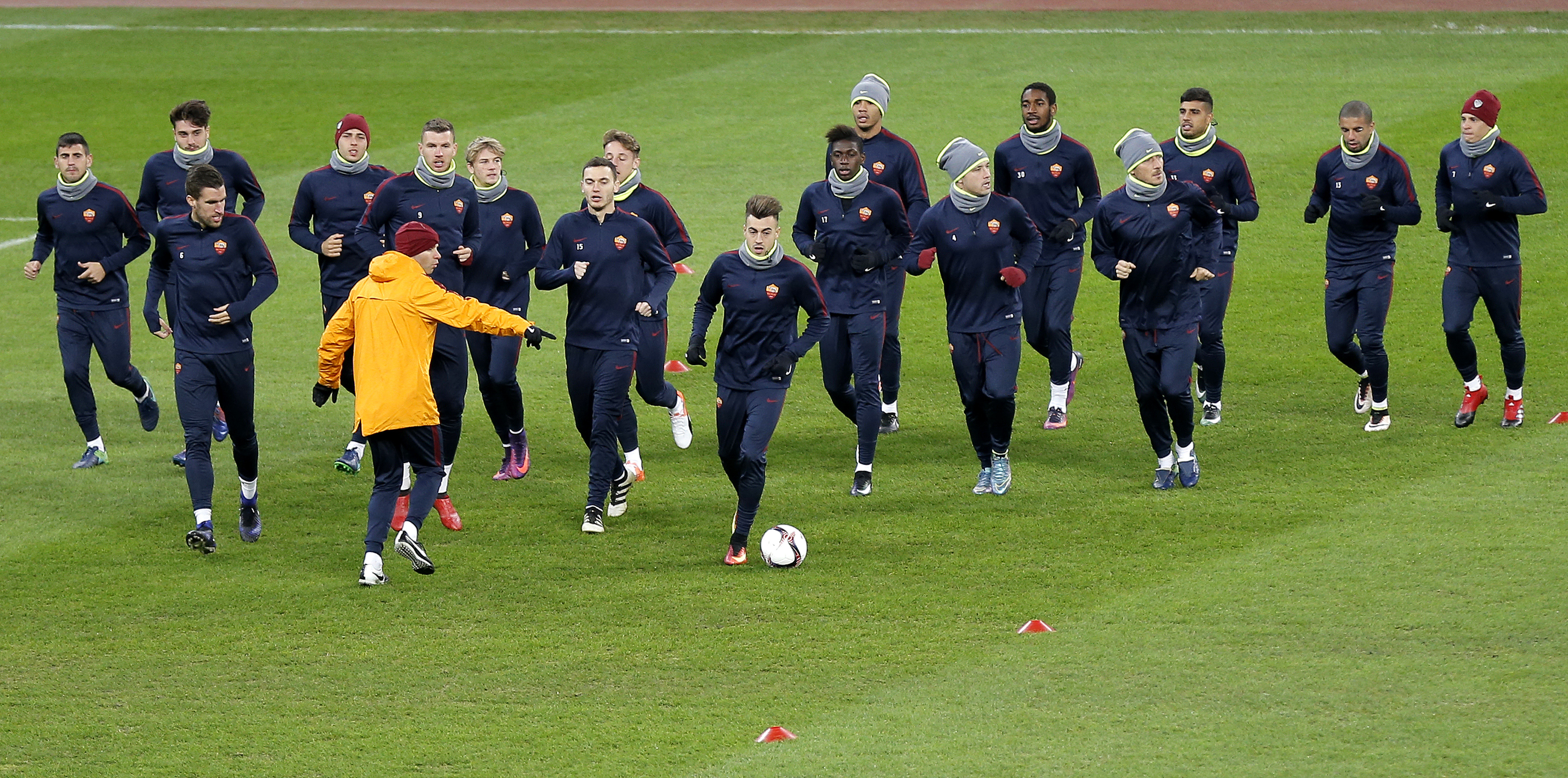 Liga Europa. Astra - AS Roma (joi, ora 20.00). Italienii s-au antrenat pe Arena Naţională / FOTO
