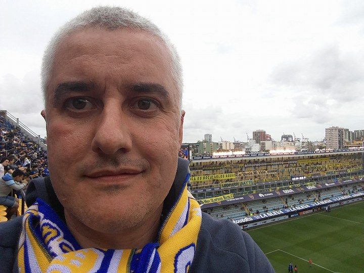 Nebunii de la nivelul al treilea al peluzei de pe celebrul "La Bombonera" au făcut tribuna să se miște ca la un seism. Cutremurul produs de "barras bravas"