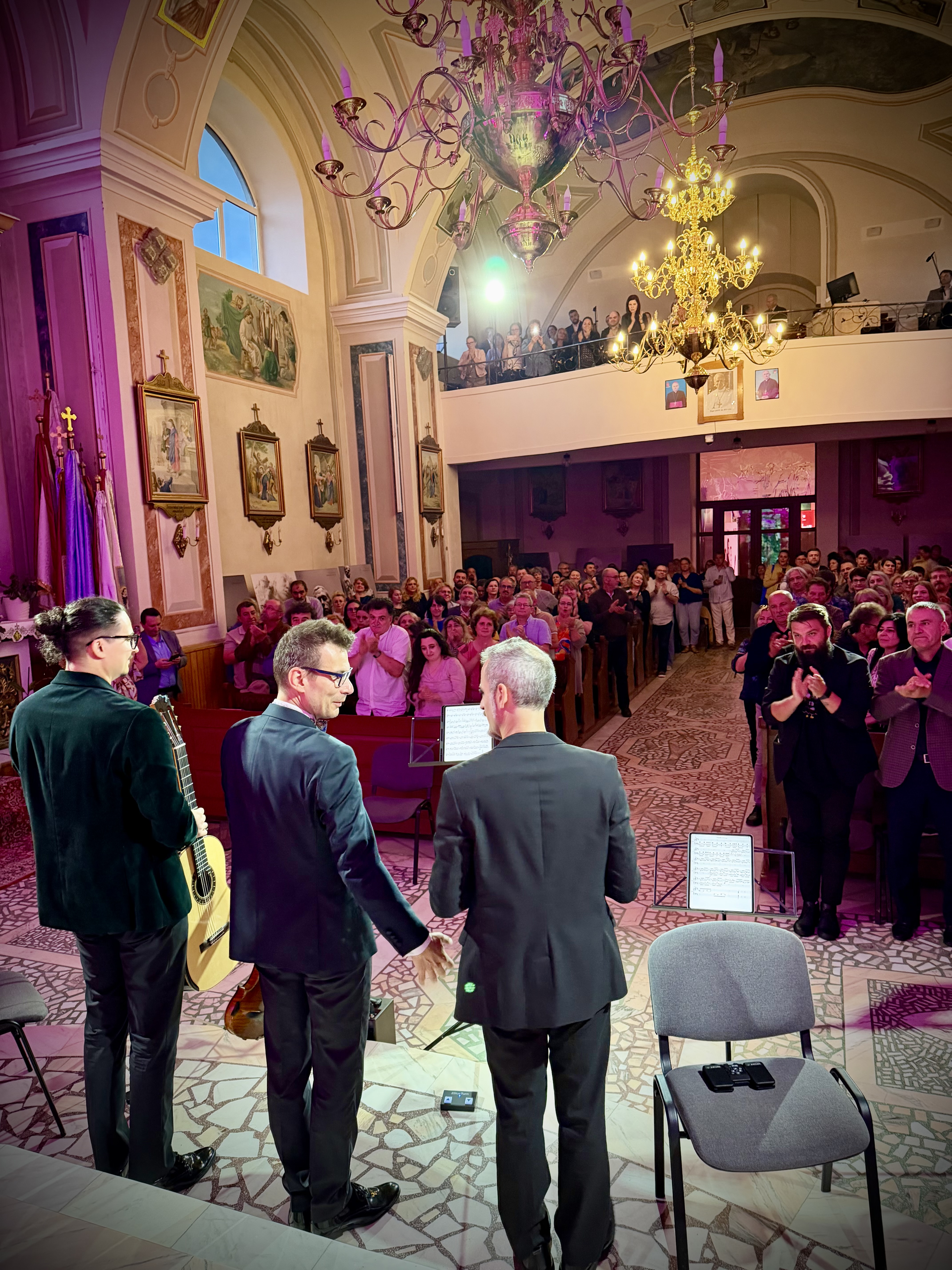 REPORTAJ Turneul Stradivarius 2026. Cum se văd minciuna și trădarea, fake-ul și respectul la Siret Suceava, la Bălcescu-Bacău și Șumuleu Ciuc