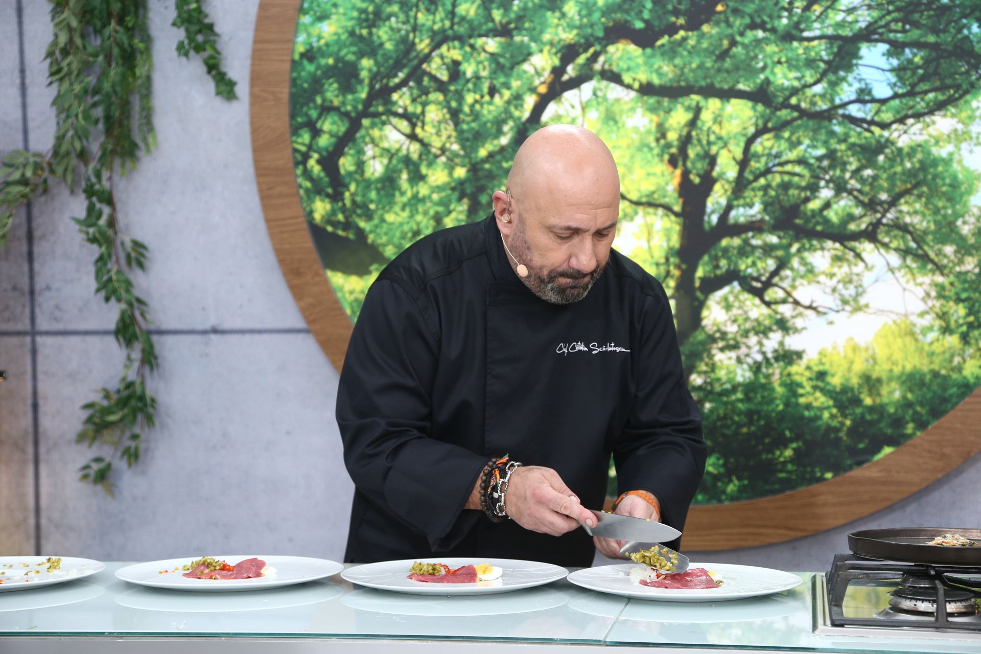 Fiecare Chef dezvăluie în detaliu secretele farfuriilor pe care le pregătește la „Chefi la cuțite”. Ce vor face Scărlătescu, Dumitrescu și Bontea