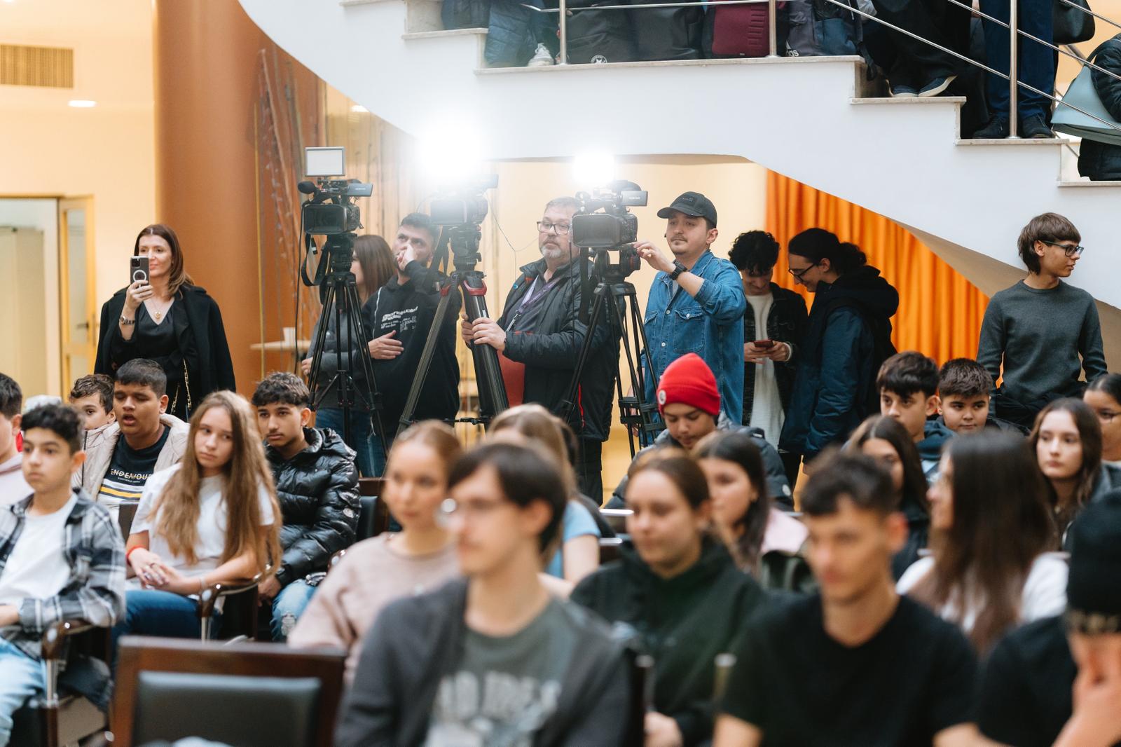 Fundația Tinmar sprijină performanța elevilor din București: 865 de burse de merit pentru copii din sectorul 2