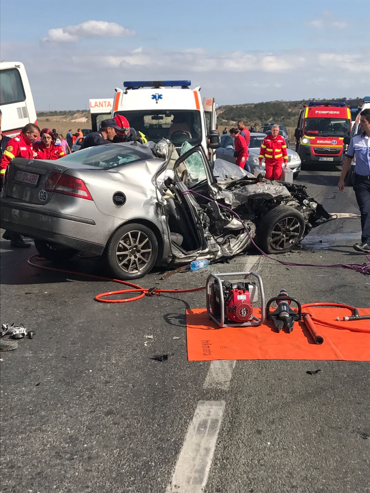 VIDEO | ACCIDENT GRAV la Medgidia. 3 morți și 8 răniți, din care unul în comă | GALERIE FOTO