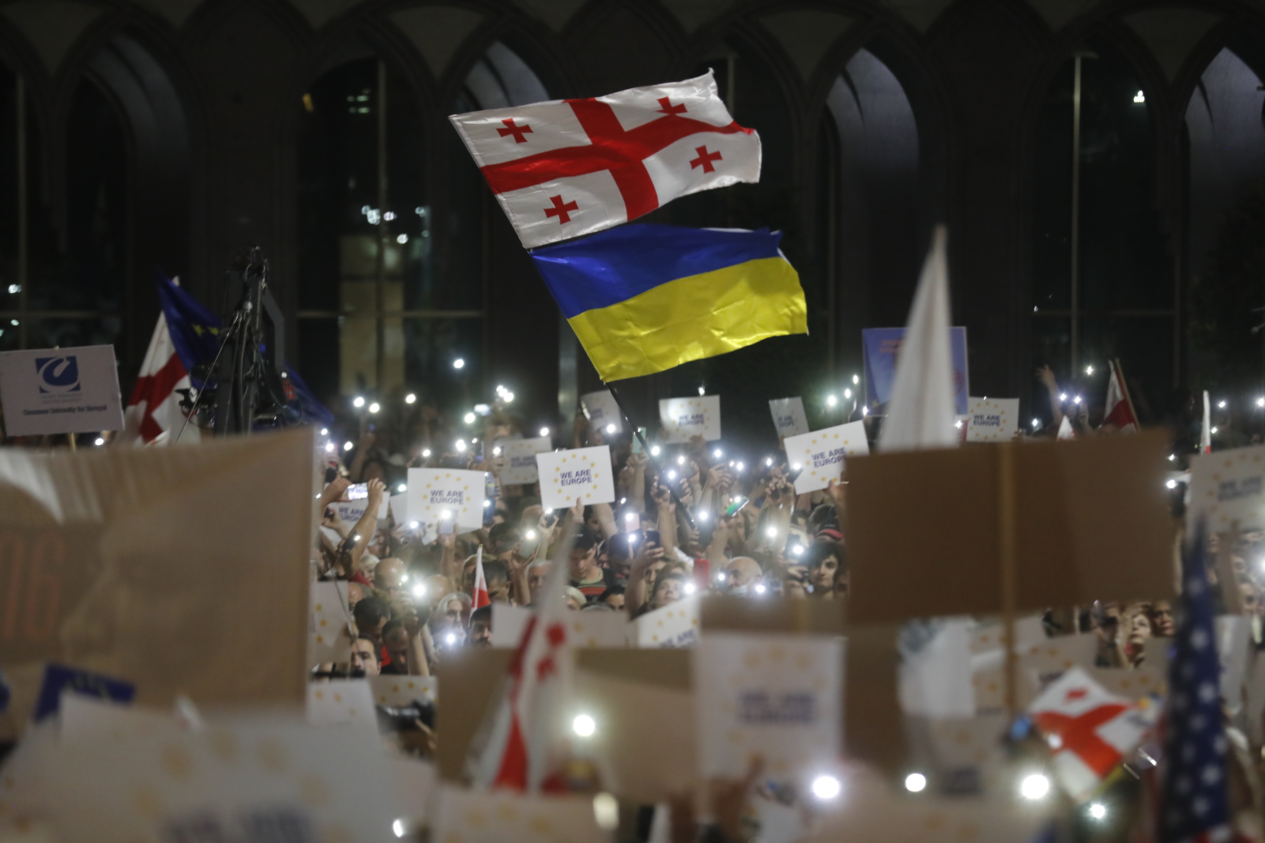 Protest uriaș în Georgia. Zeci de mii de oameni au cerut aderarea țării la UE