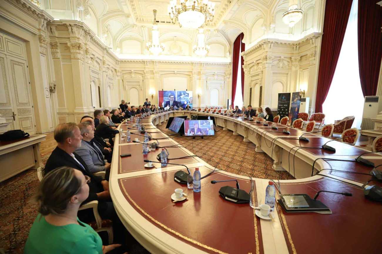Dumitru Prunariu, singurul român care a zburat în Cosmos, aniversat în Senat după 45 de ani de la misiunea Soyuz 40