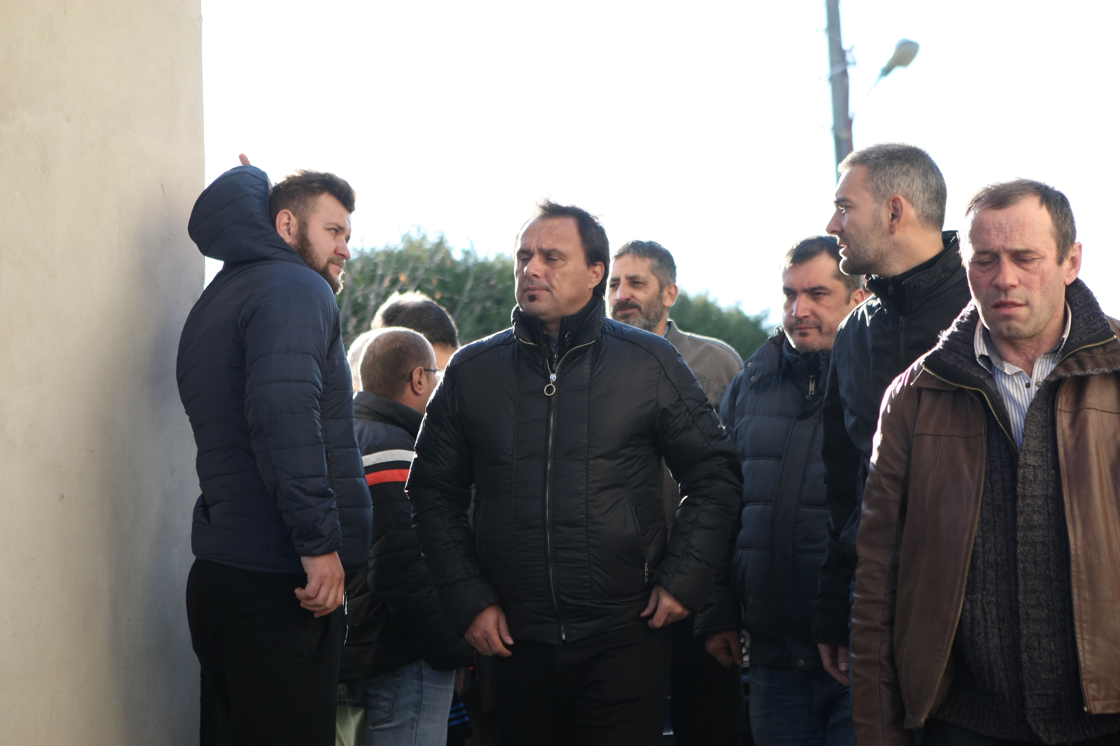 Daniel Prodan a fost înmormântat, azi, la cimitirul Sf. Ilie din Voluntari. Promisiune în lacrimi făcută de Gică Popescu: ”Îți vom îndeplini visul” | GALERIE FOTO