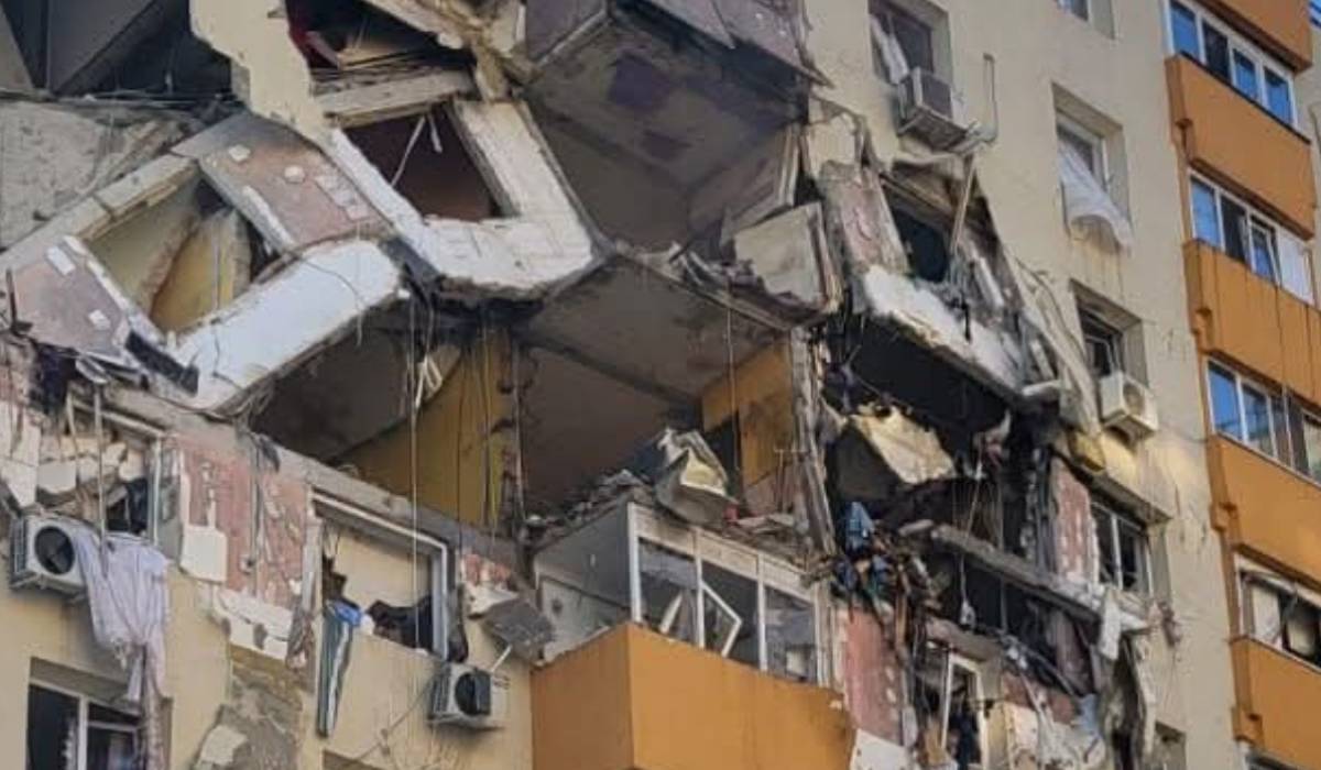 Filmul complet al exploziei care a omorât trei oameni și a rănit alți 20 într-un bloc din București