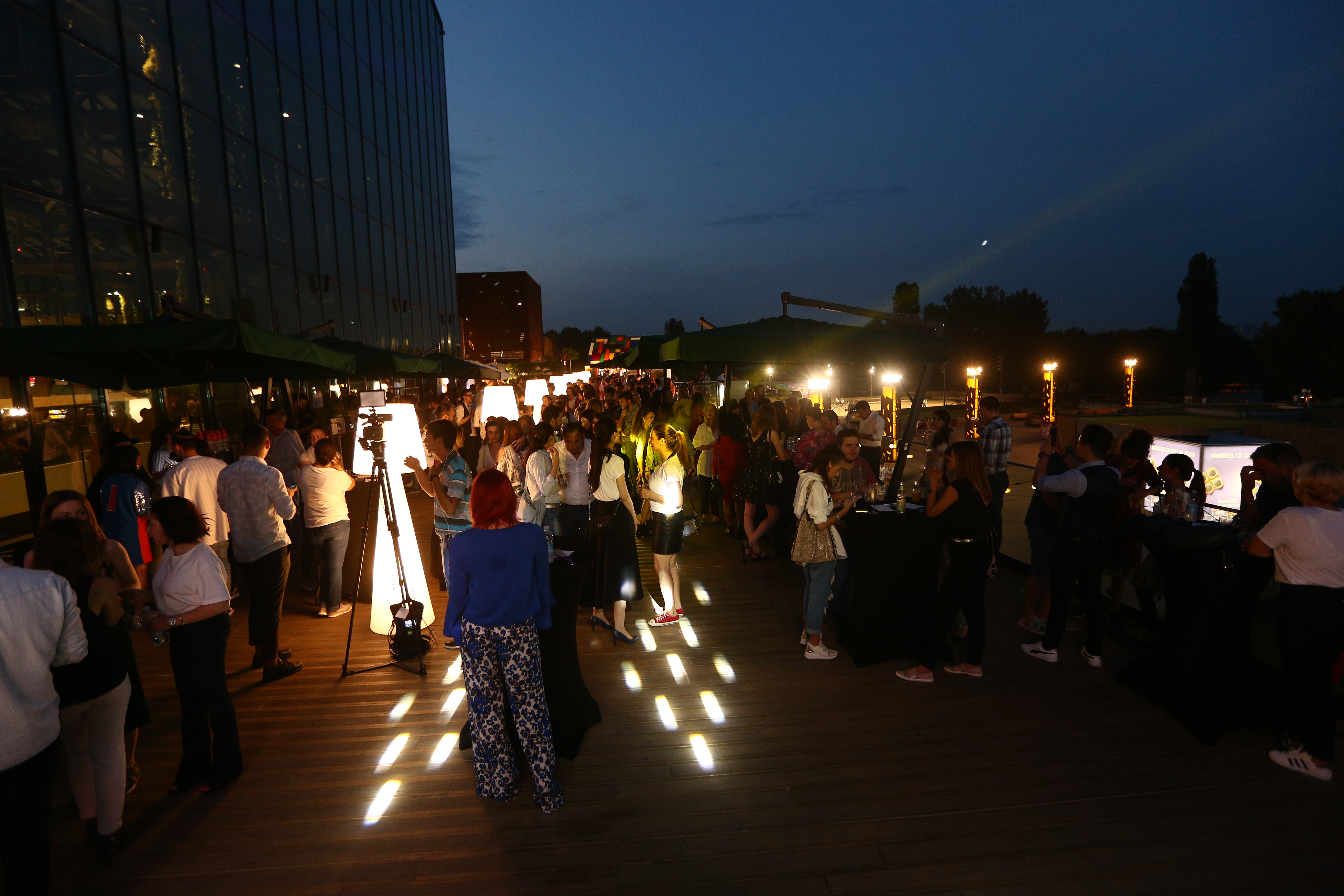 GALERIE FOTO/  UNICA URBAN PARTY pe terasă. Vedetele au fost la înălțime!